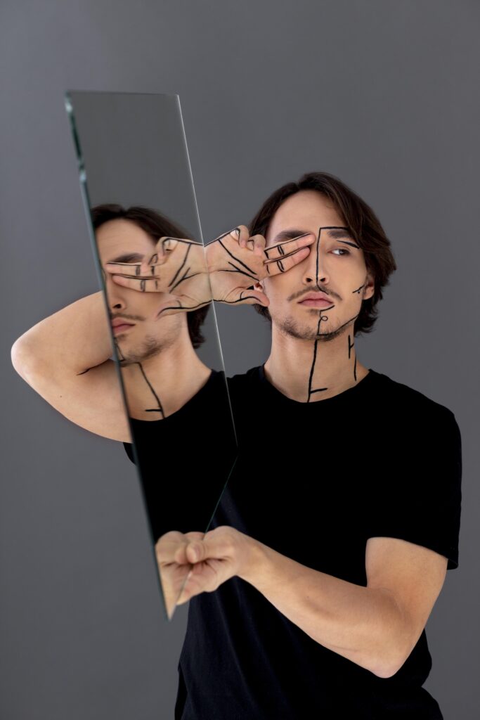 - iPic.ai - Create Beautiful Ai Art or Ai Images For Free
