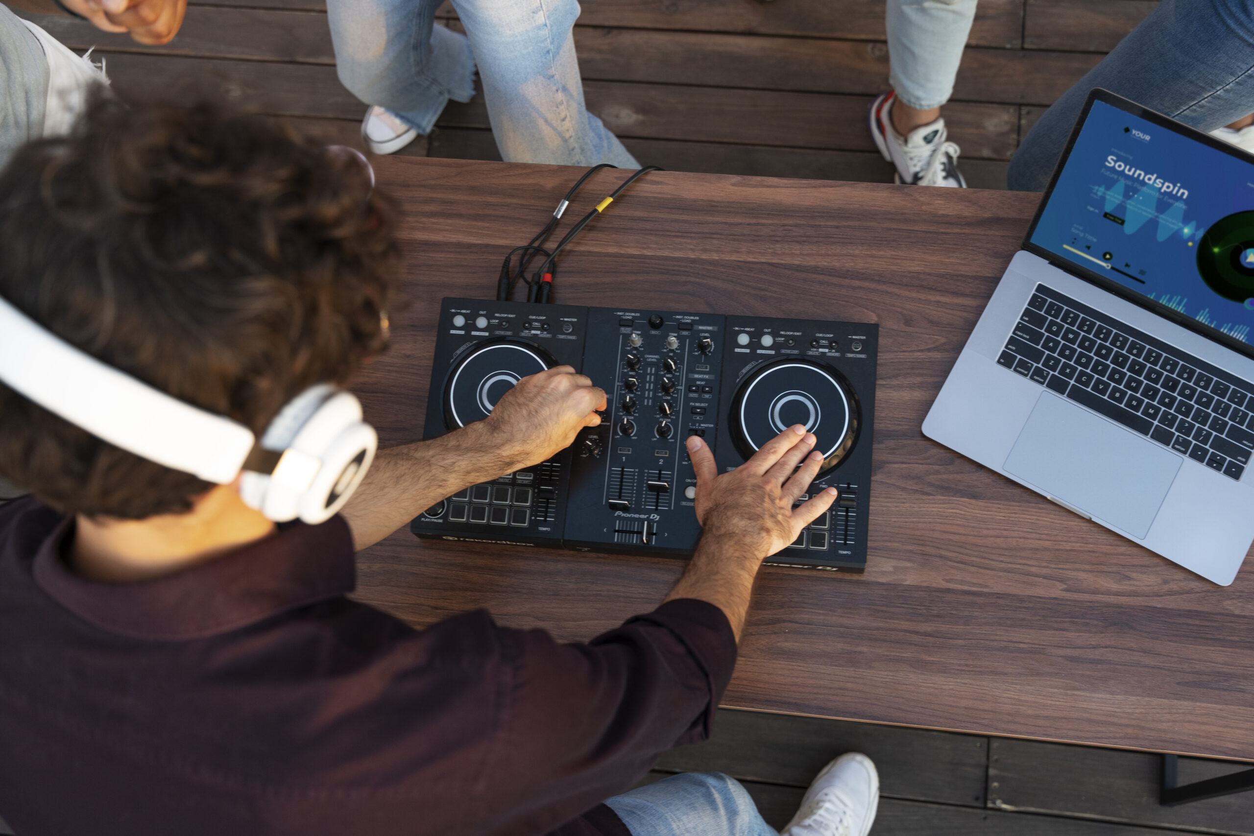 Revolutionizing Music Composition With Artificial Intelligence: 11 Tips